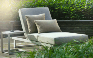 2024-yoi-aluminium-kazoku-lounger-salix—hokan-side-table